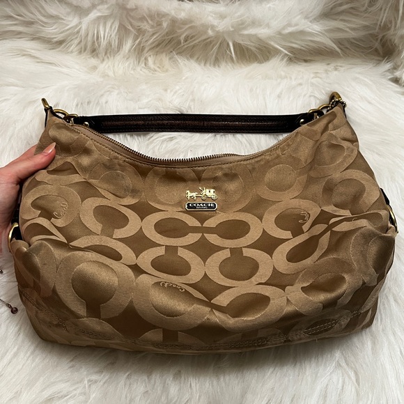 Tan/Brown Vintage Coach Purse - Picture 11 of 13